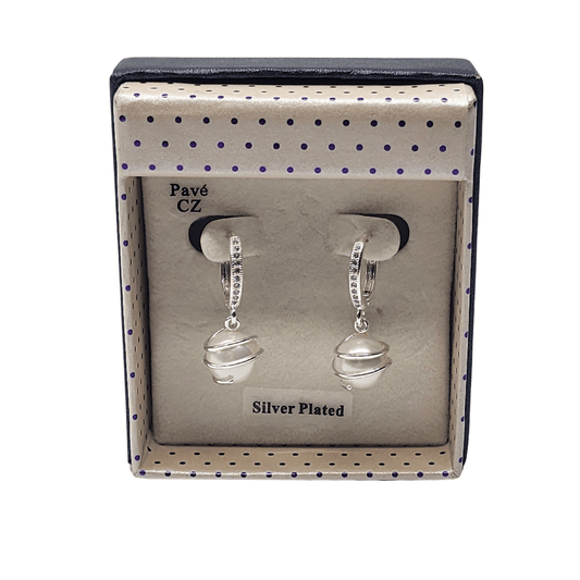 Equilibrium Hoop With Pearl In Silver Spiral Earrings
