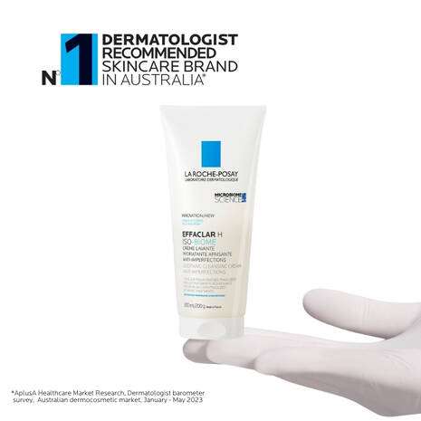 La Roche Posay Effaclar H Iso-Biome Wash 200ml product packaging in hand with dermatologist recommendation.