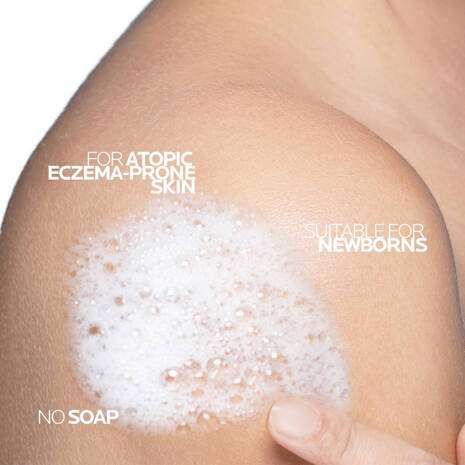 La Roche Posay Lipikar Syndet Ap+ Body Wash Shower Cream 400ml on skin, suitable for atopic eczema-prone skin.